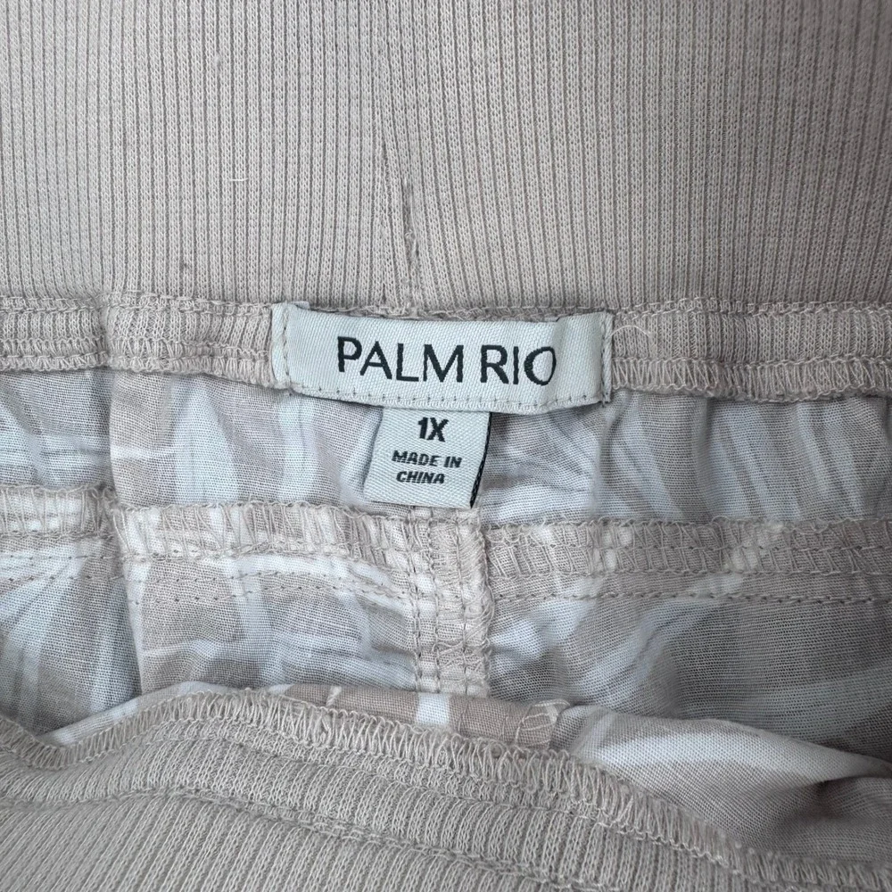 Palm Rio Womens 1X Tropical Palm Leaf Print Cropped Capri Pants Beige White - Picture 2 of 11